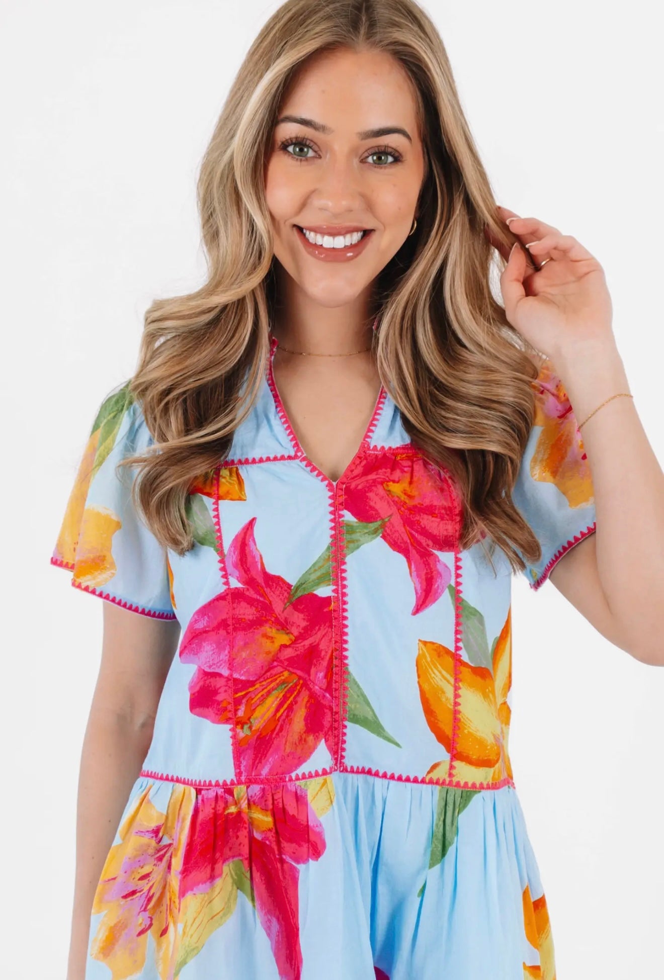 The Kiera V-Neck Dress - Blue Pink
Floral Embroidery