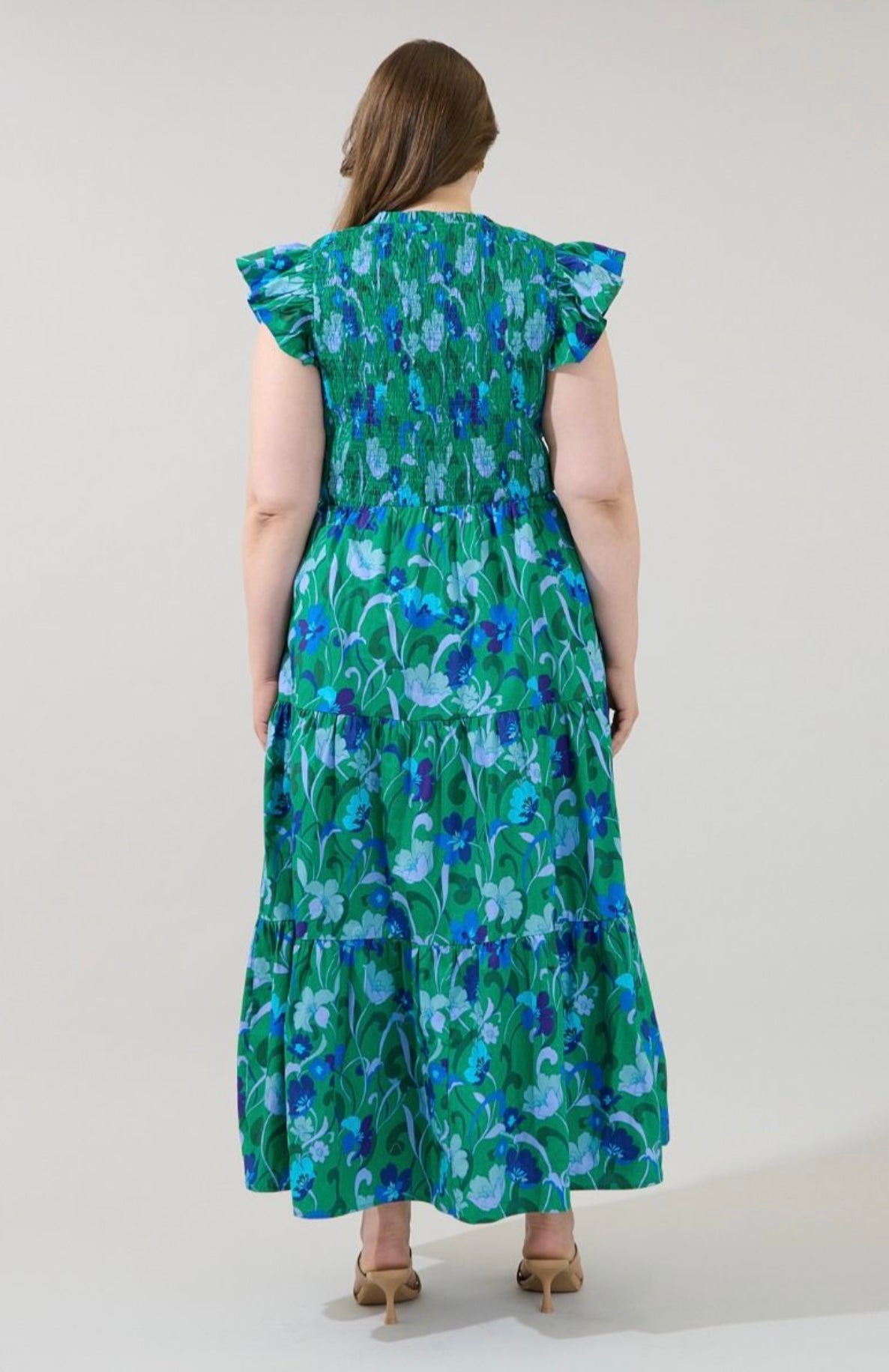 Sunfire Tiered Midi Dress Lomeli
Floral Curve