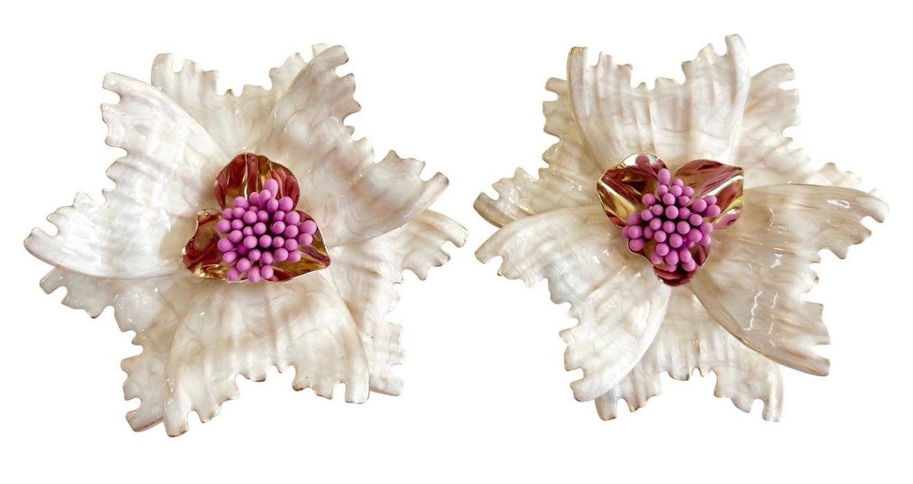 Arin Flower Earrings - Cream