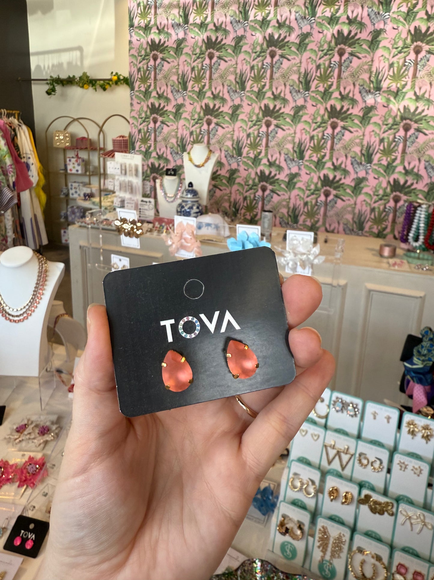 TOVA- Lumi Studs Light Peach Matte