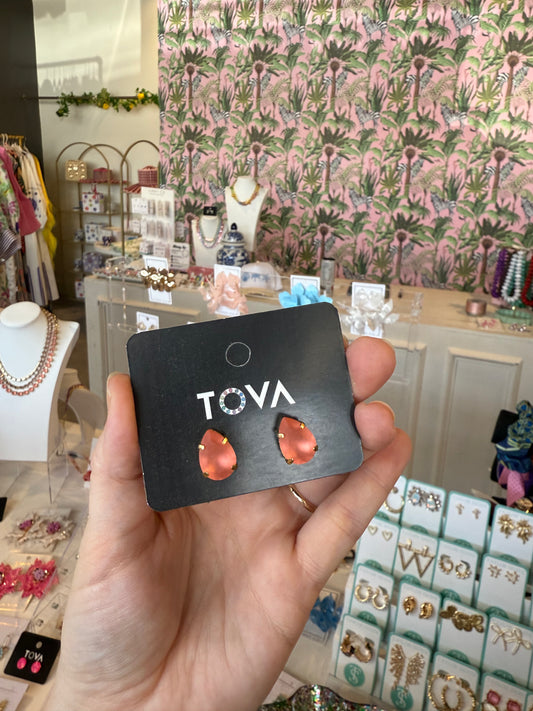TOVA- Lumi Studs Light Peach Matte